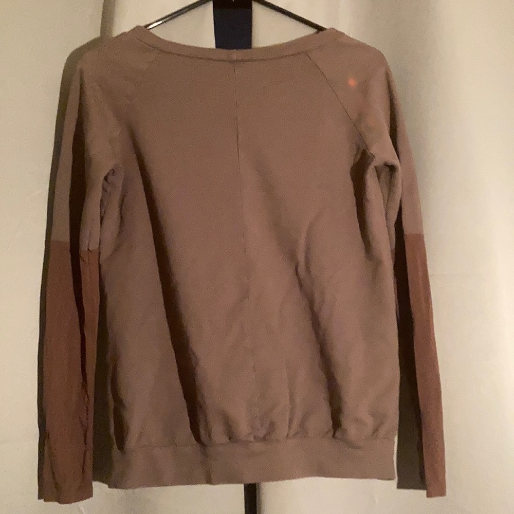 Brown long sleeve - Picture 2 of 3